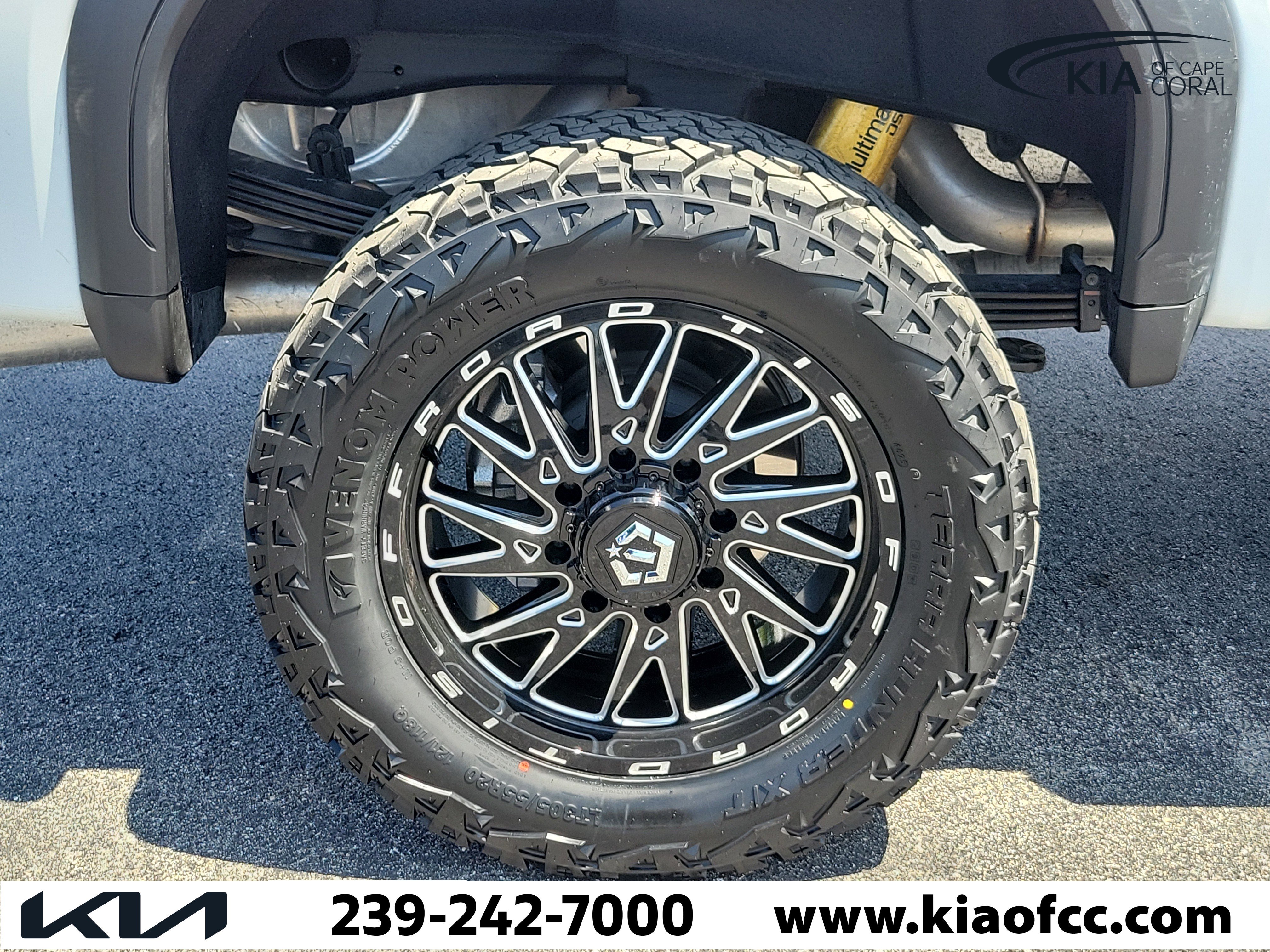 Used 2026 GMC Sierra 2500 AT4X AWD/4WD image 10