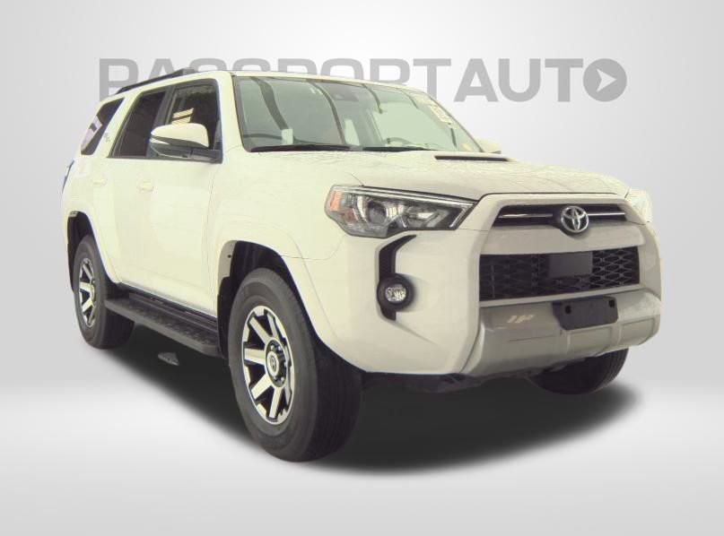 Used 2024 Toyota 4Runner TRD Off-Road Premium image 5