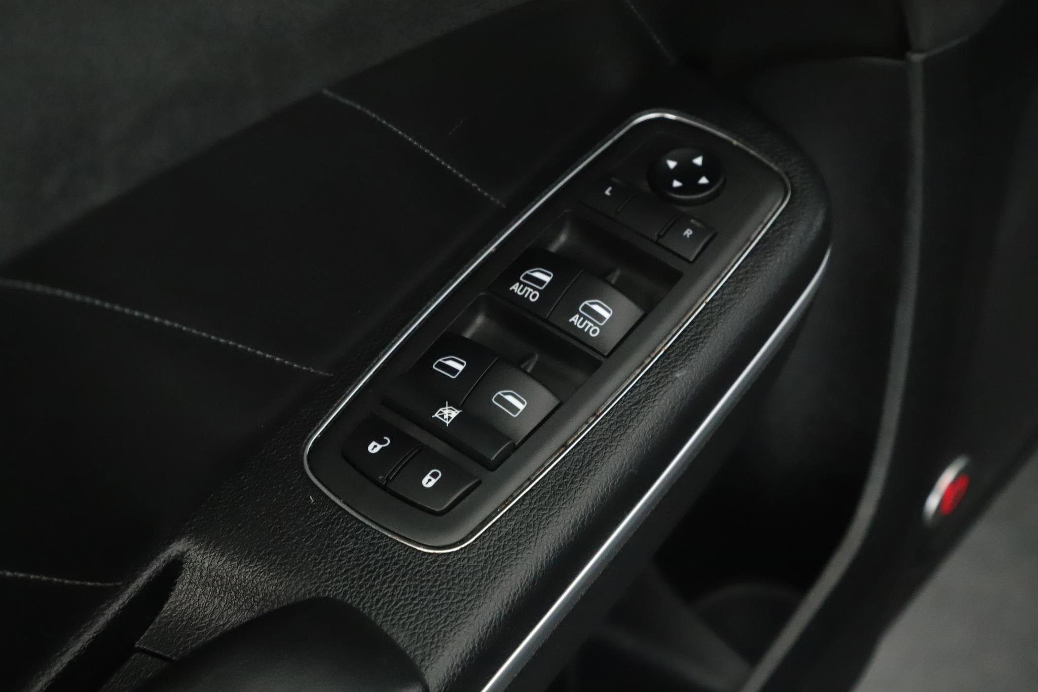 Used 2018 Dodge Charger GT image 7