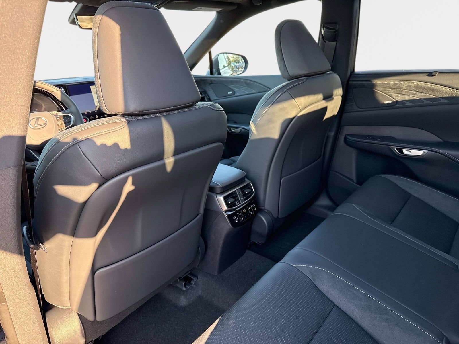 New 2026 Lexus RX 350 image 13