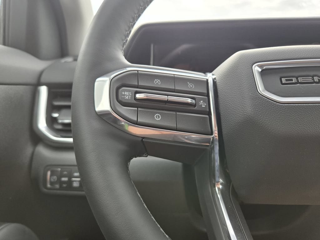 New 2026 GMC Terrain Denali w/ LPO, Black Badging Package AWD/4WD image 16