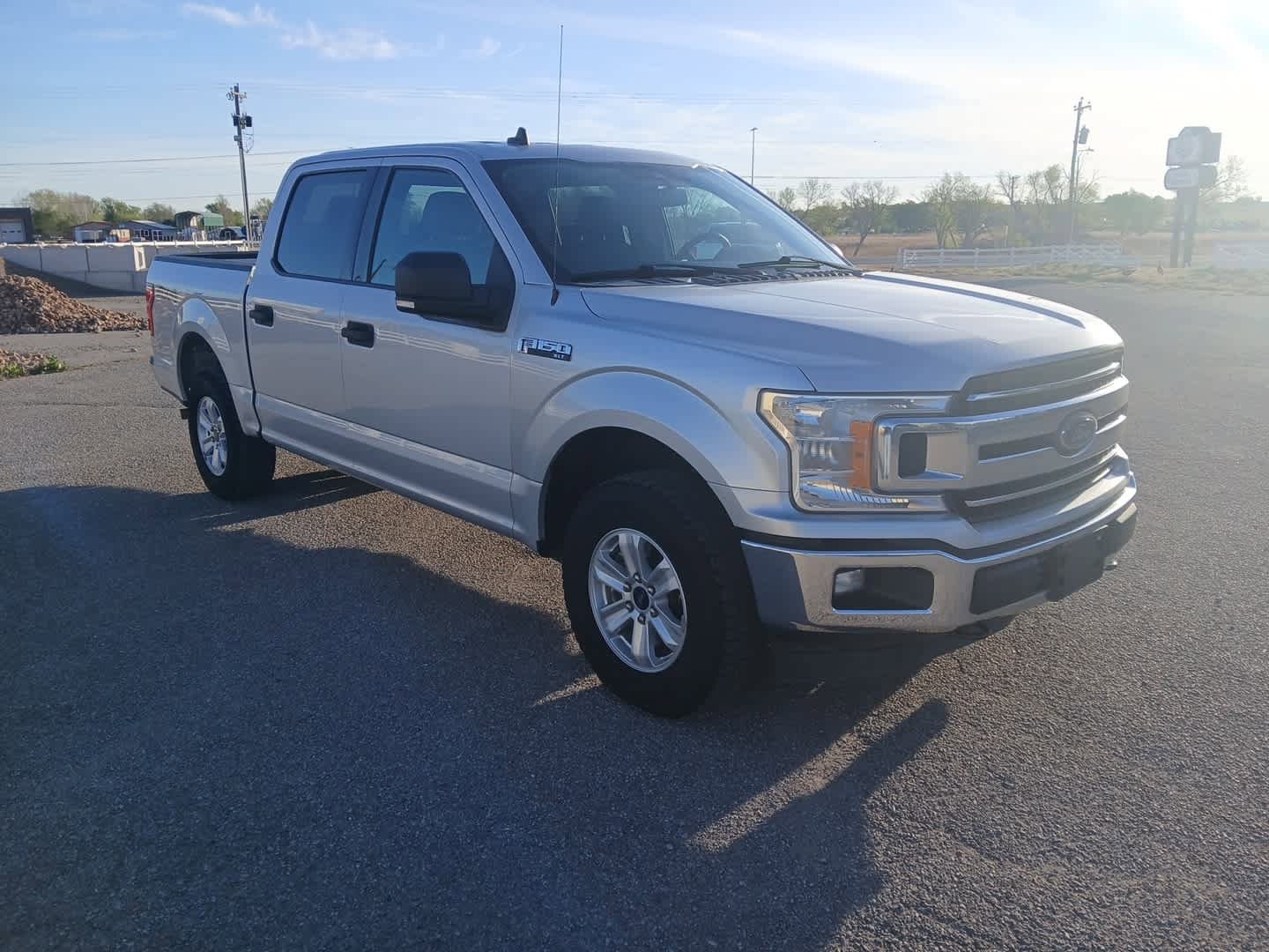 Used 2019 Ford F150 XLT w/ Equipment Group 301A Mid AWD/4WD image 9