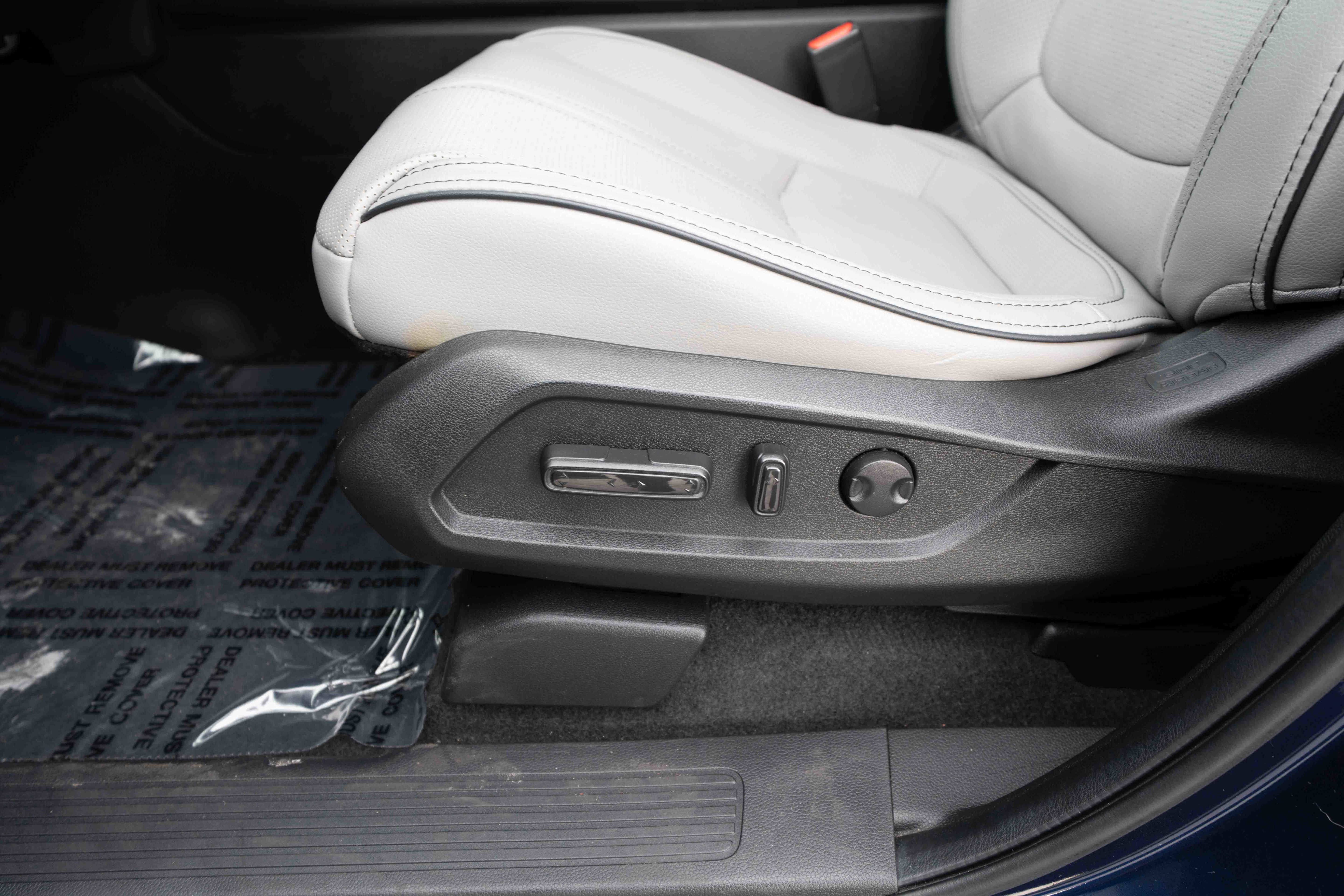 Certified 2025 Honda Pilot Elite image 12