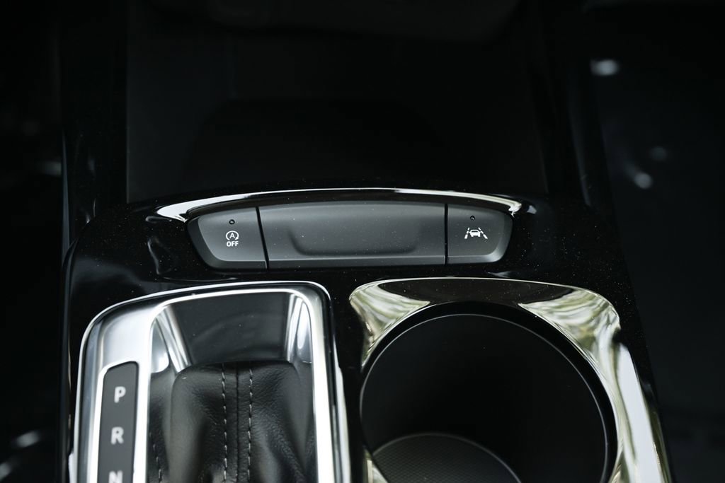 New 2026 Chevrolet Trax LT w/ LPO, Blackout Package FWD image 25