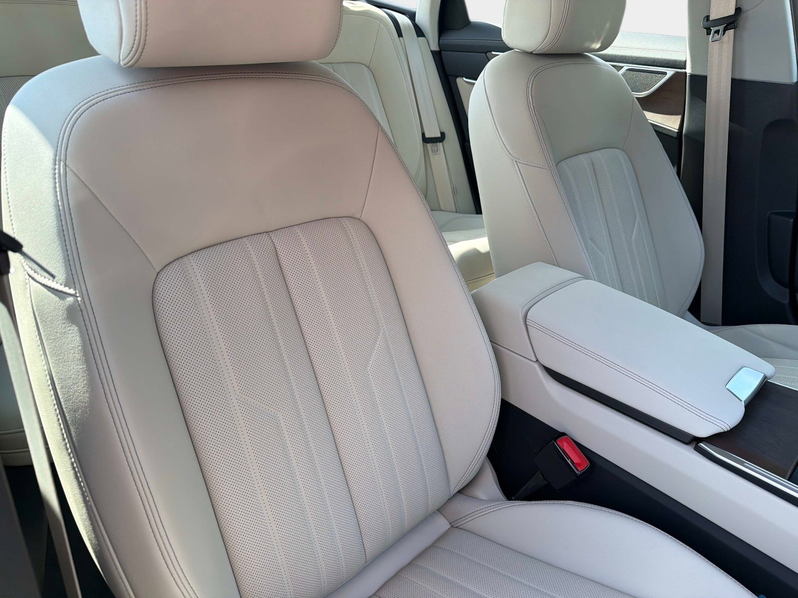 Used 2025 Audi A6 3.0T Premium image 22