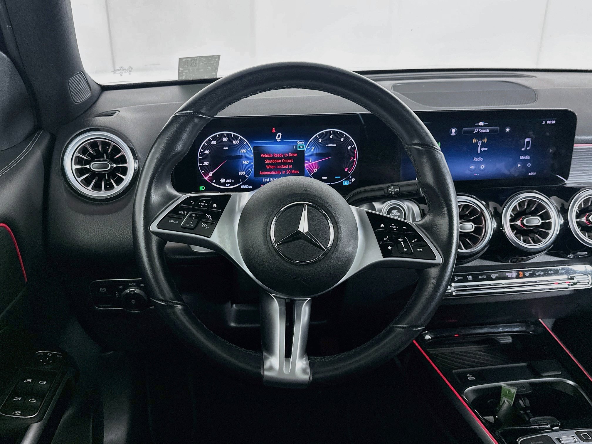 Used 2025 Mercedes-Benz GLB 250 image 18