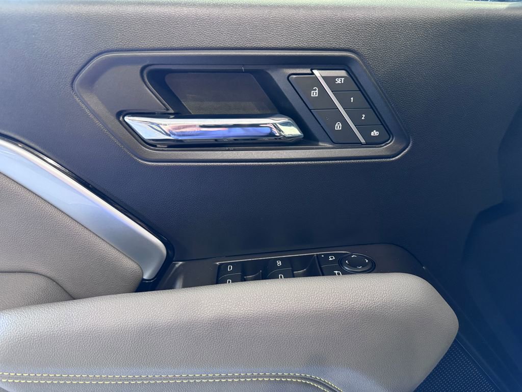 Certified 2025 Chevrolet Colorado ZR2 AWD/4WD image 26