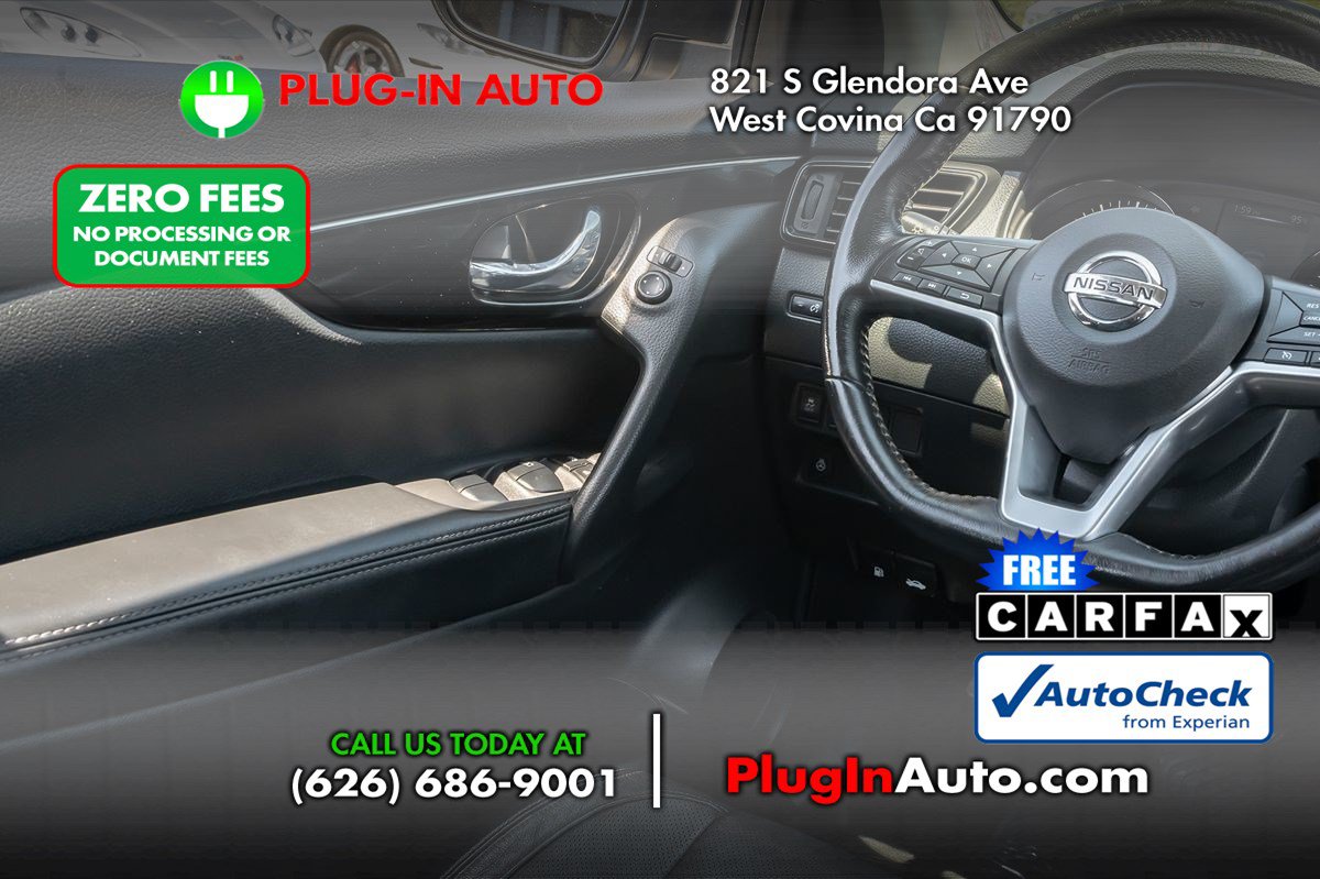 Used 2017 Nissan Rogue Sport SL w/ SL Premium Package FWD image 13