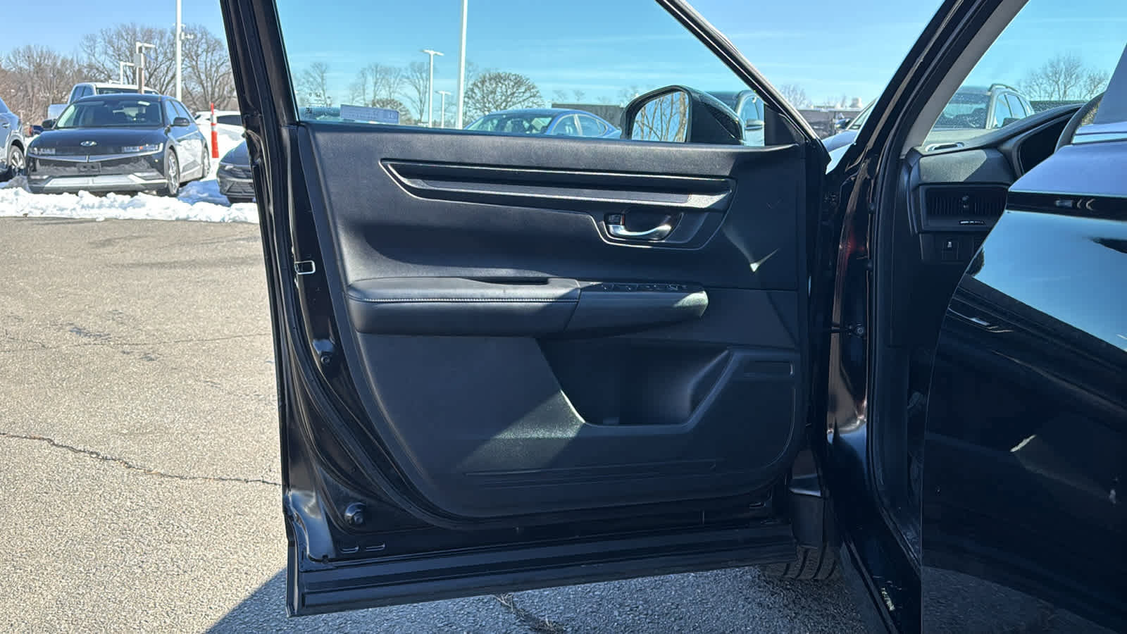 Used 2023 Honda CR-V LX image 11