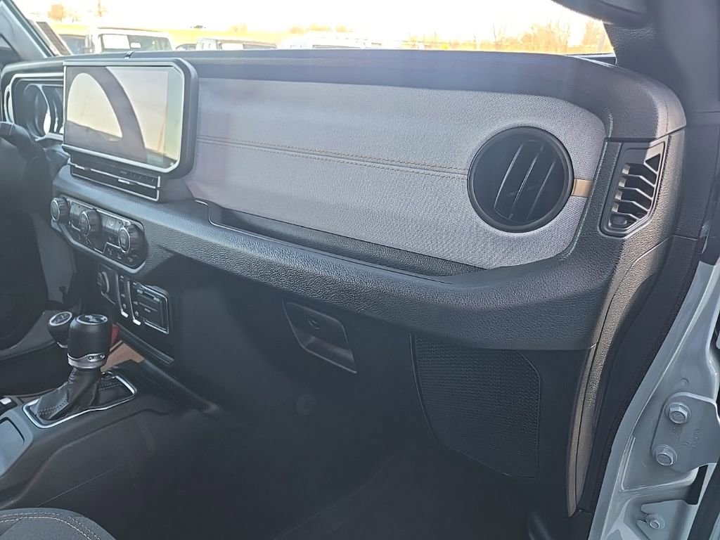 Used 2024 Jeep Wrangler Sport S image 73