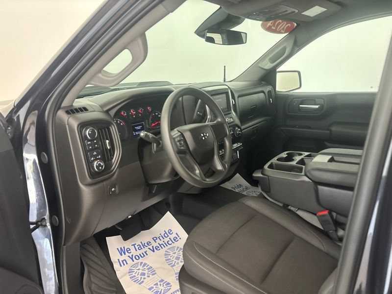 Used 2024 Chevrolet Silverado 1500 Custom Trail Boss AWD/4WD image 21