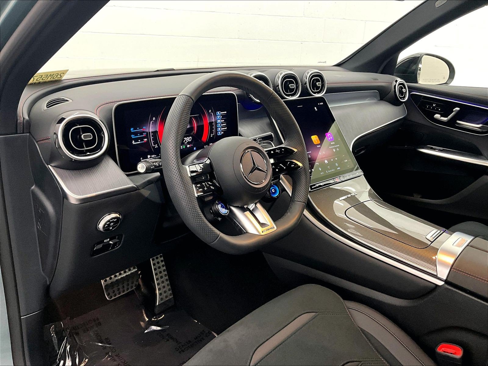 Used 2026 Mercedes-Benz GLC 43 AMG 4MATIC image 19