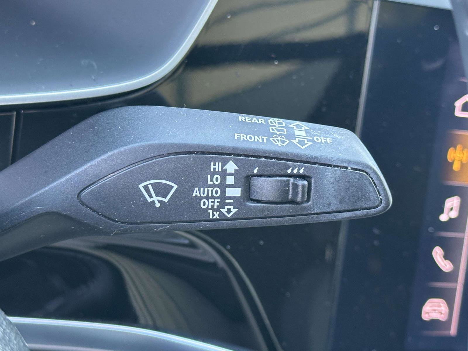 Used 2019 Audi Q3 2.0T Premium w/ Convenience Package image 22