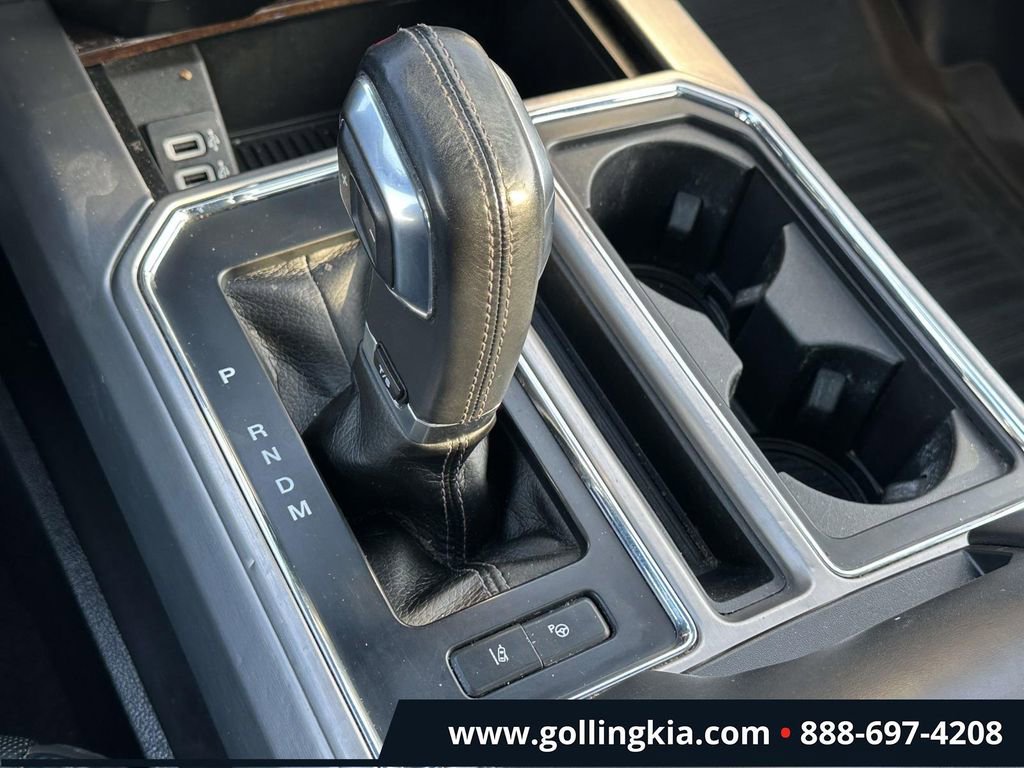 Used 2017 Ford F150 Platinum w/ Equipment Group 701A Luxury image 31