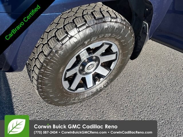 Used 2018 Toyota 4Runner TRD Off-Road AWD/4WD image 34