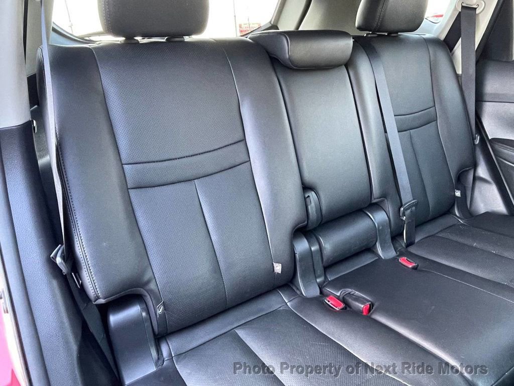 Used 2016 Nissan Rogue SL w/ SL Premium Package image 19