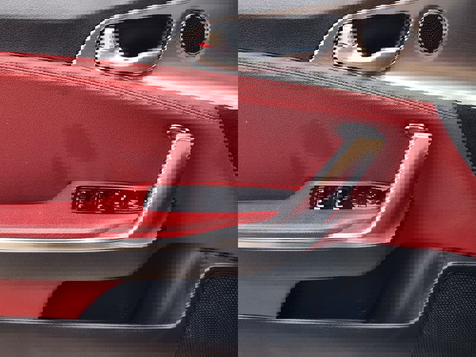 Used 2022 Kia Stinger GT1 w/ Red Interior Color Package image 30