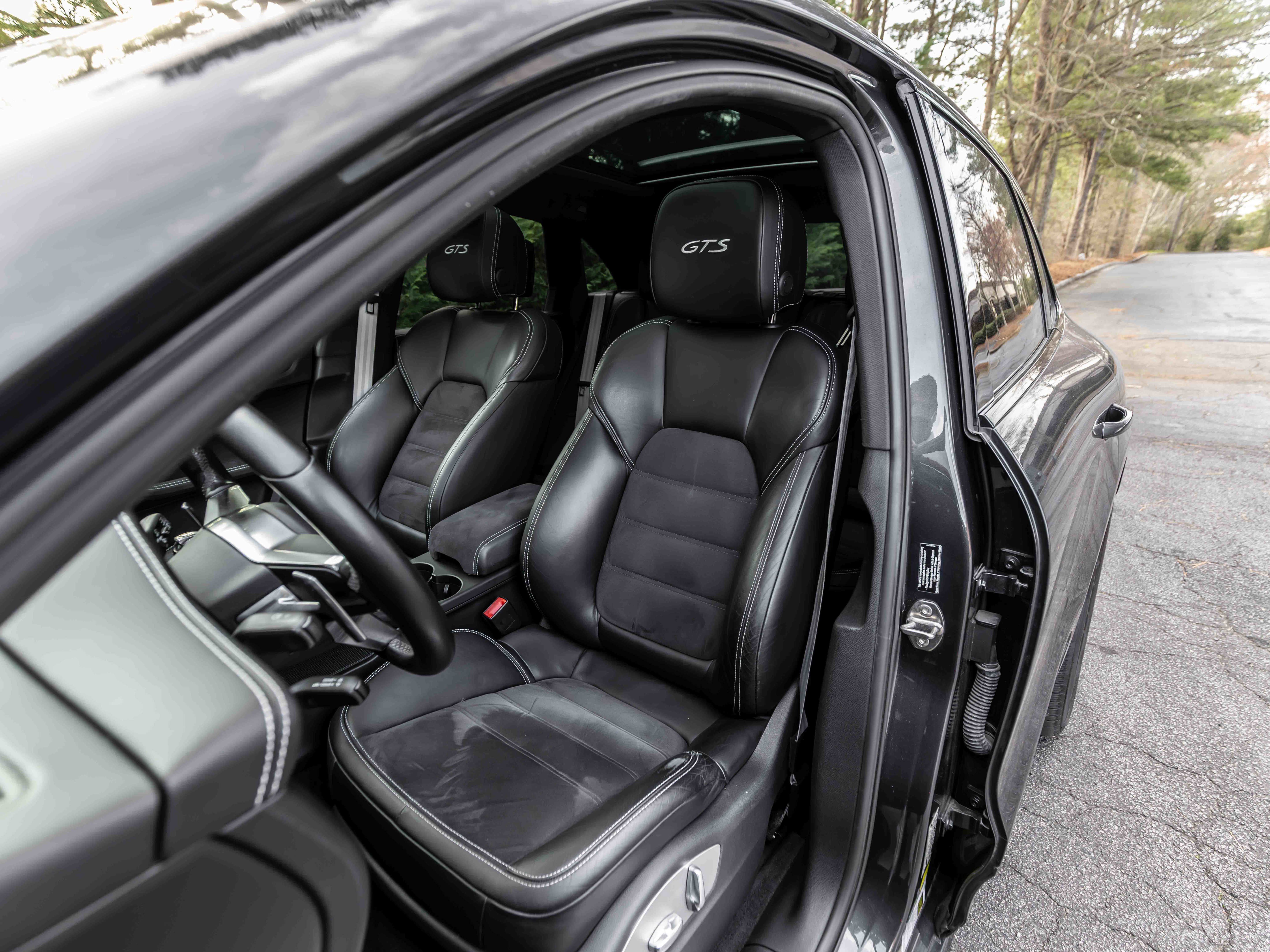 Used 2017 Porsche Macan GTS AWD/4WD image 13