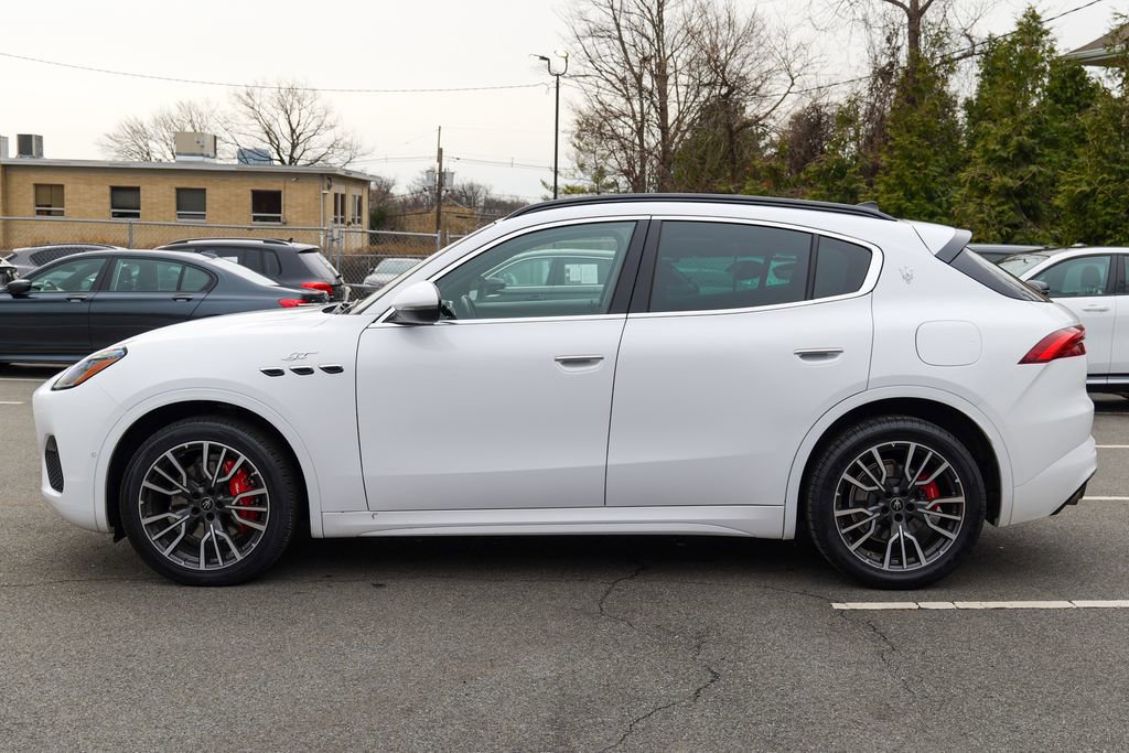 Certified 2023 Maserati Grecale GT image 4