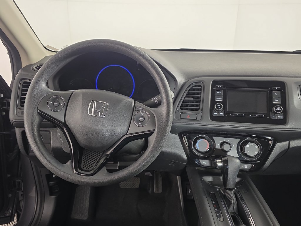 Used 2016 Honda HR-V LX image 12