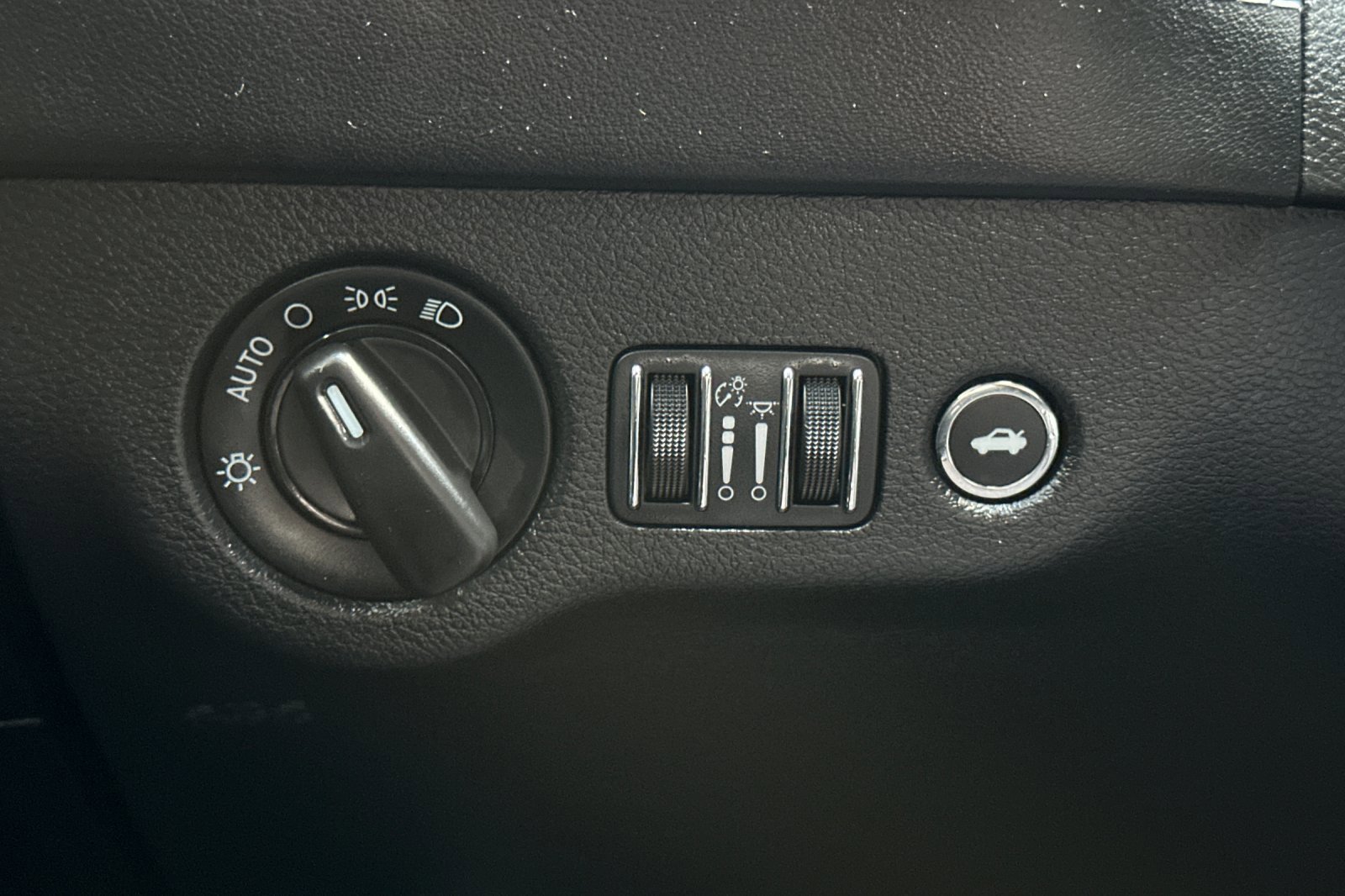 Used 2023 Dodge Charger SRT Hellcat w/ Harman/Kardon Audio Group image 42