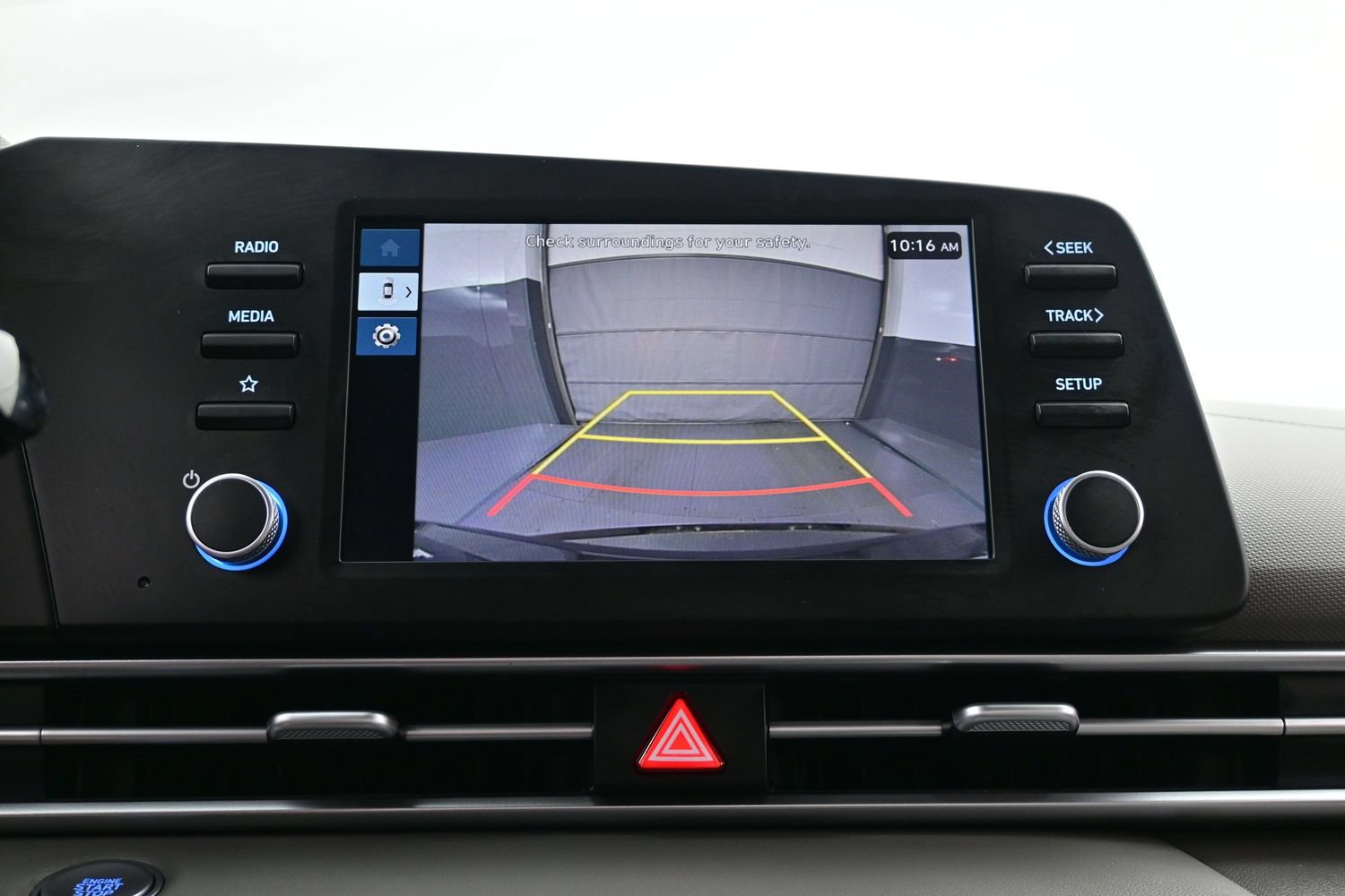 Certified 2026 Hyundai Elantra Hybrid FWD image 17