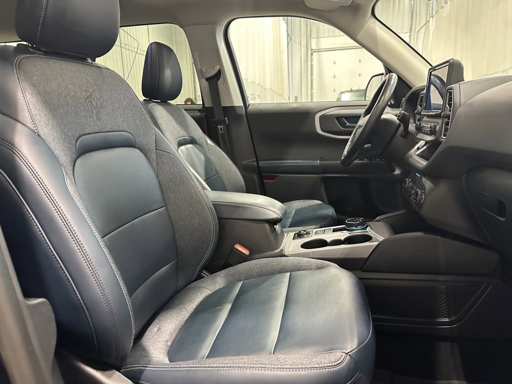Used 2023 Ford Bronco Sport Outer Banks w/ Tech Package image 32