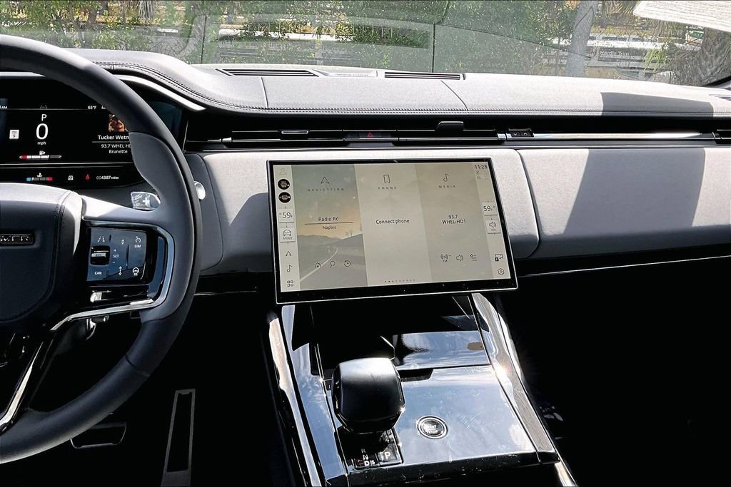 Used 2025 Land Rover Range Rover Sport SV Edition Two image 20