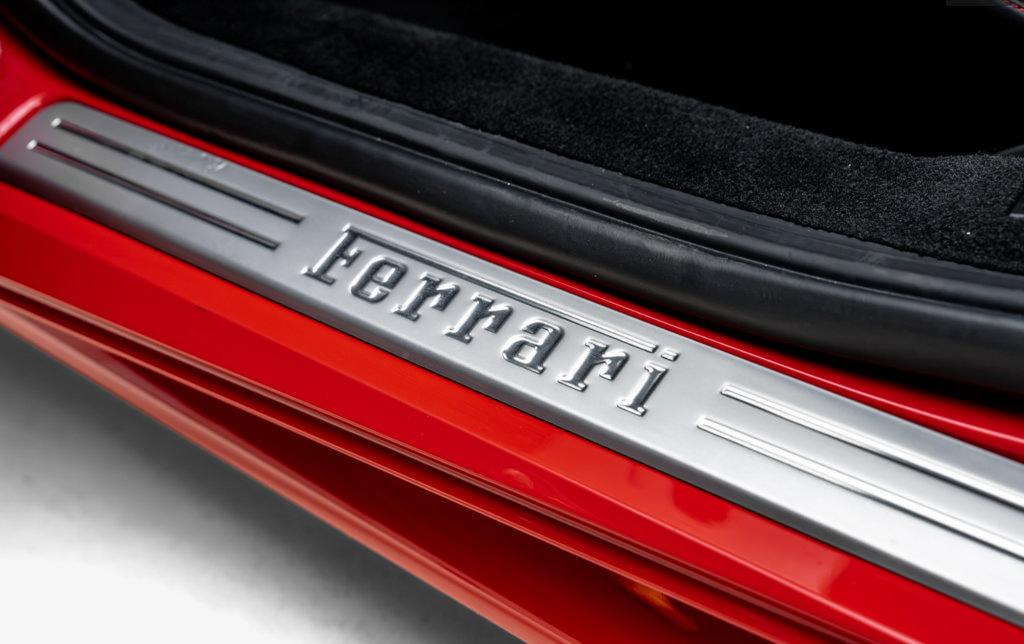 Used 2018 Ferrari 488 GTB RWD image 34