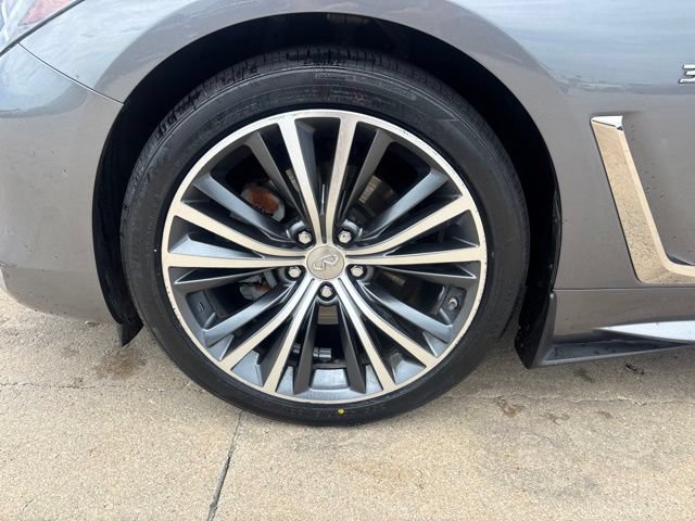 Used 2019 INFINITI Q60 3.0t Luxe w/ Essential Package AWD/4WD image 13