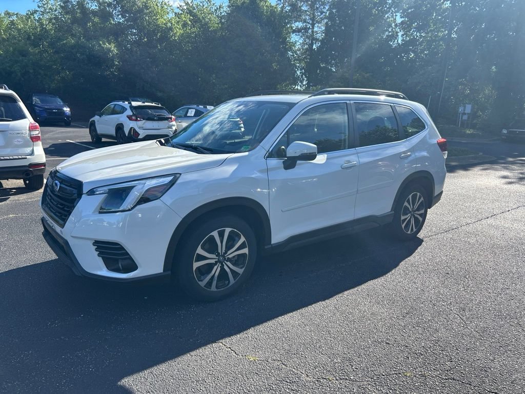 Used 2023 Subaru Forester Limited AWD/4WD image 10
