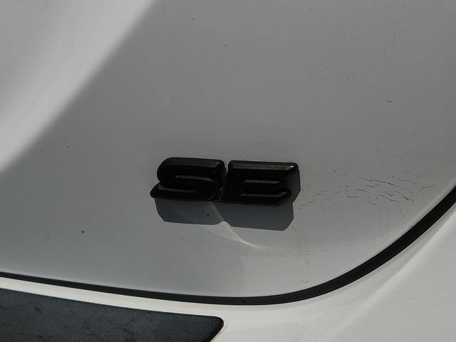 Used 2022 Toyota Camry SE FWD image 9