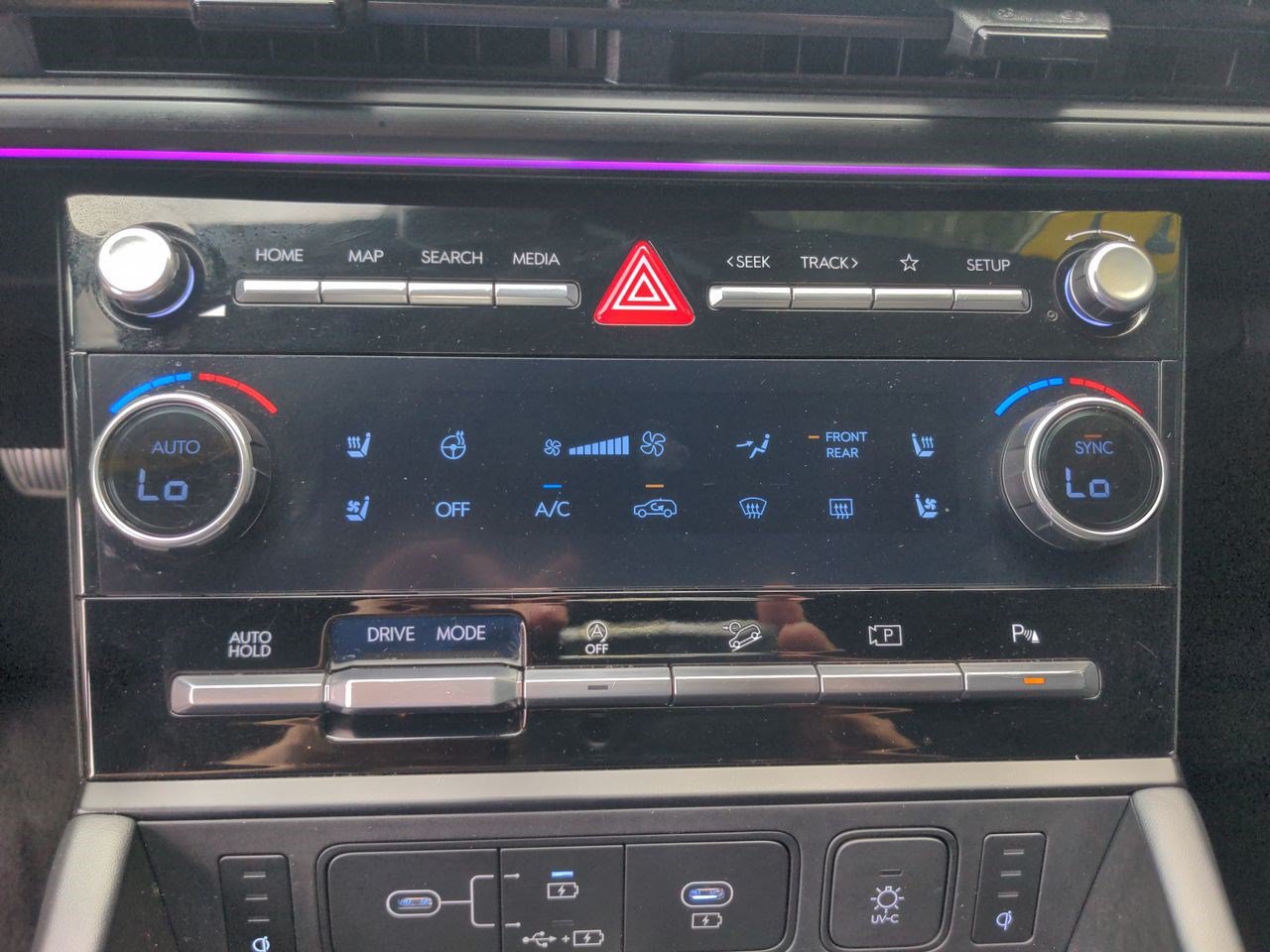 Used 2025 Hyundai Santa Fe Calligraphy FWD image 40