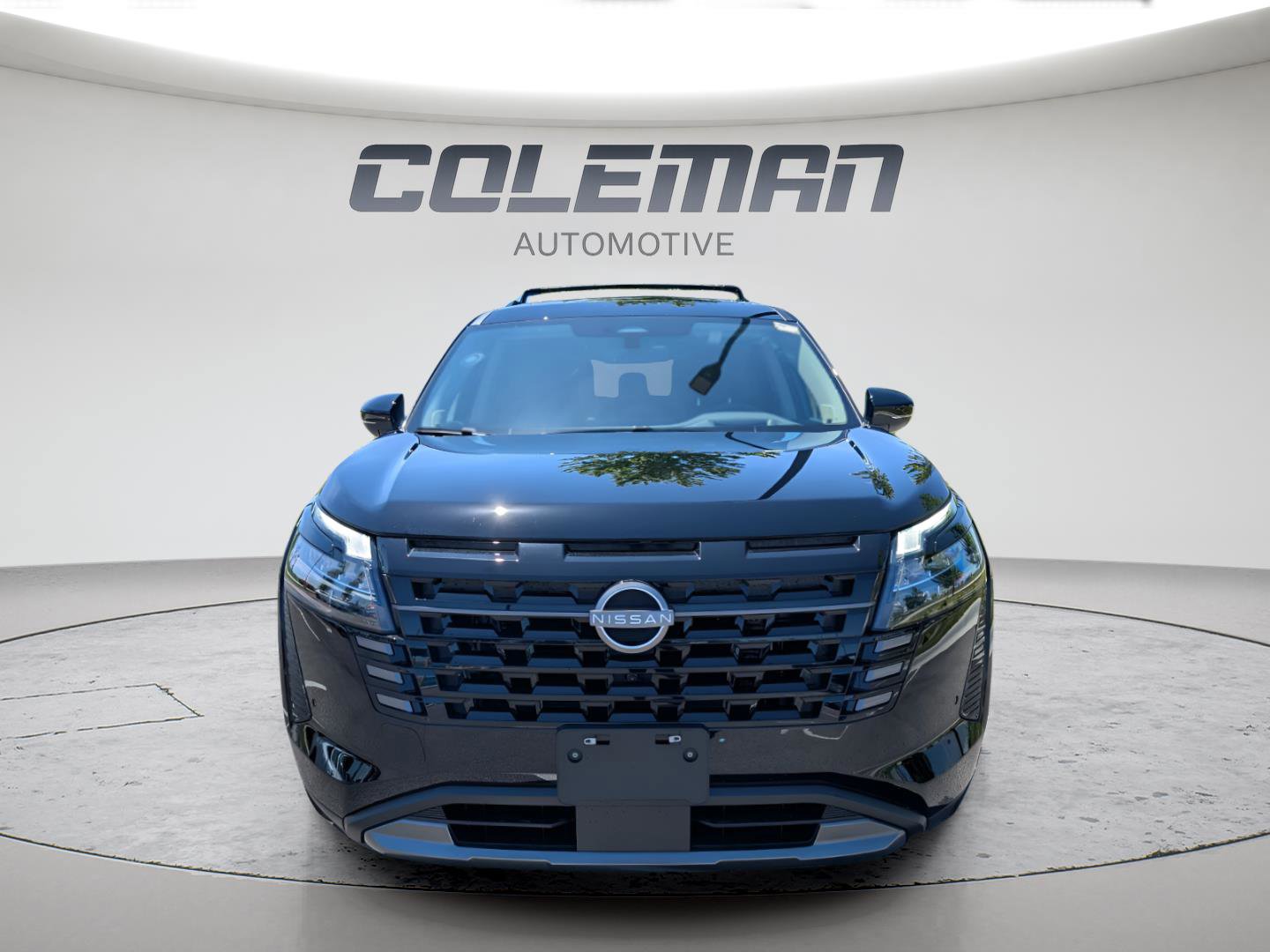 New 2026 Nissan Pathfinder Platinum AWD/4WD image 2