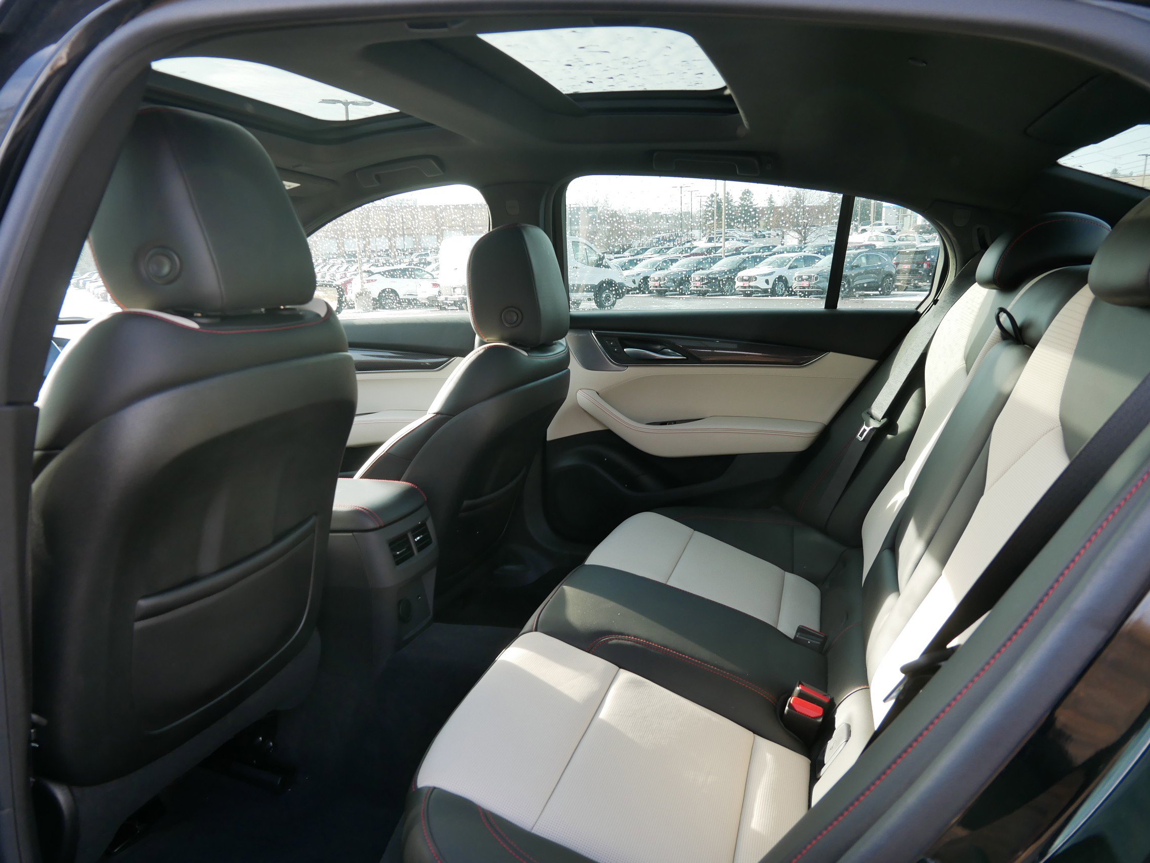 Used 2024 Cadillac CT5 V image 13