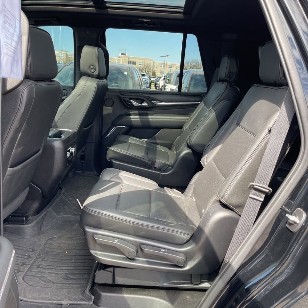 Used 2021 GMC Yukon Denali w/ Denali Premium Package AWD/4WD image 18