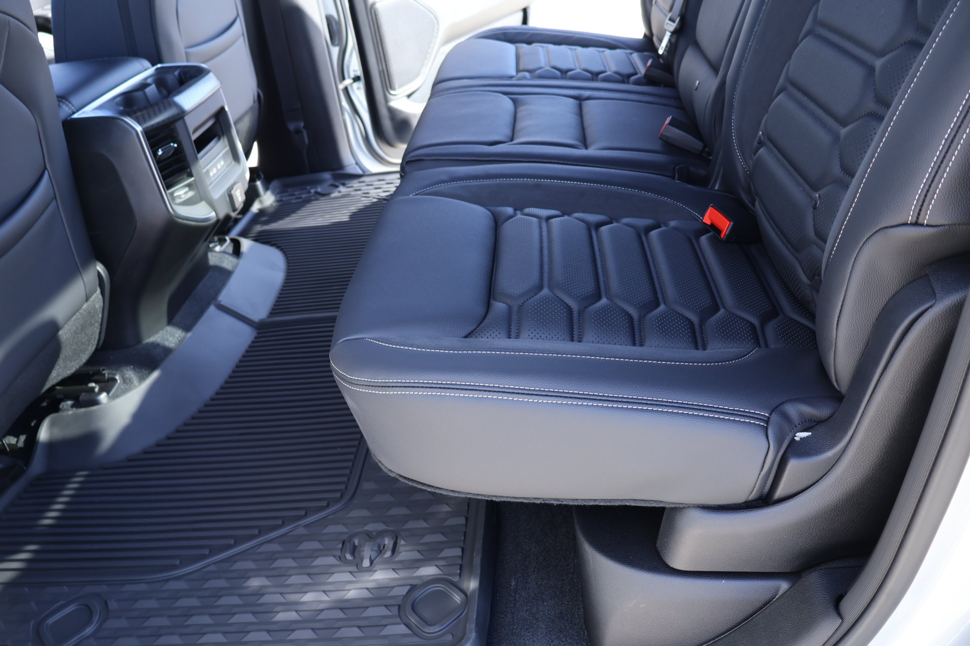 New 2026 RAM 1500 Big Horn AWD/4WD image 13