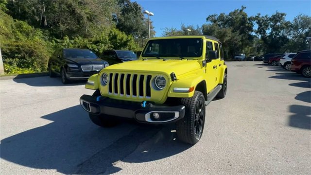 Used 2022 Jeep Wrangler Unlimited Sahara w/ Safety Group image 10