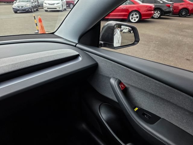 Used 2026 Tesla Model Y AWD image 50