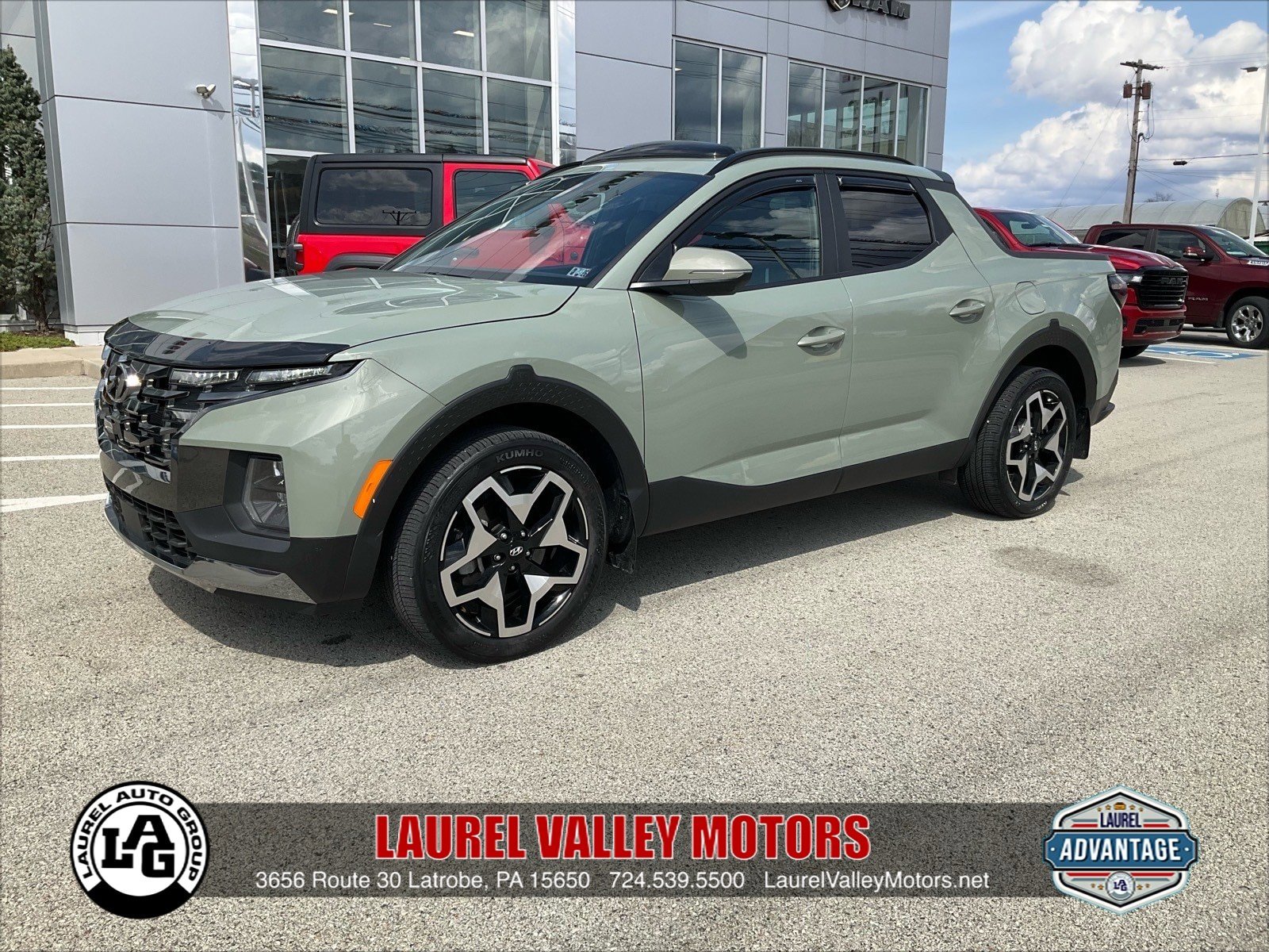 Used 2024 Hyundai Santa Cruz Limited image 1