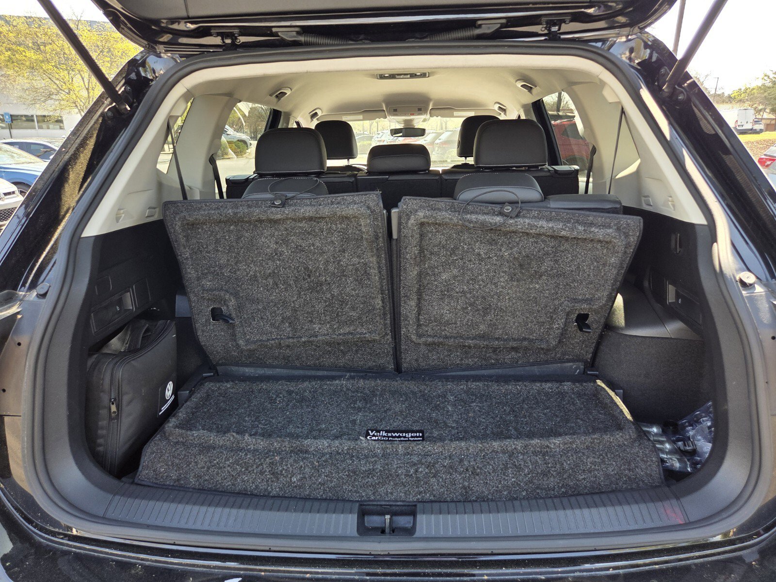 Used 2023 Volkswagen Tiguan SE image 57