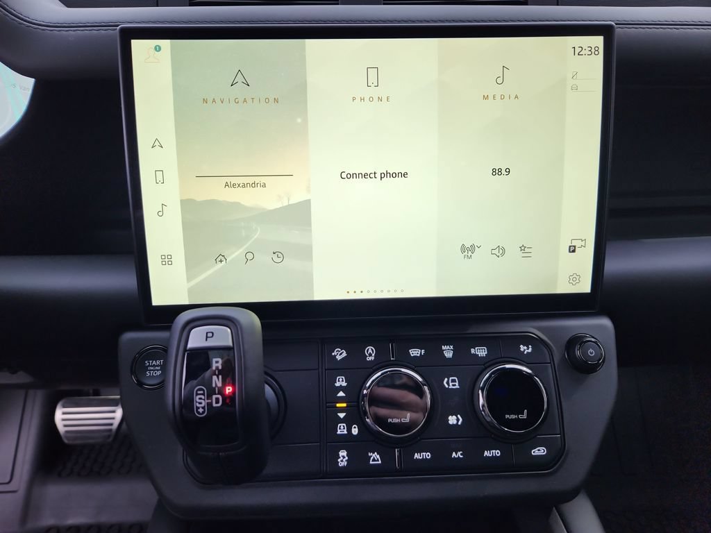 New 2026 Land Rover Defender 110 OCTA AWD/4WD image 15