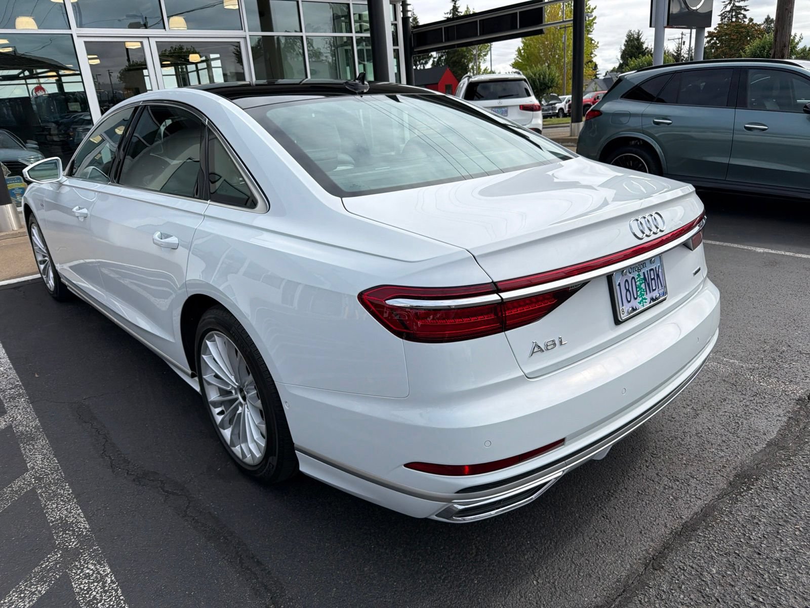 Used 2021 Audi A8 L 4.0T AWD/4WD image 7