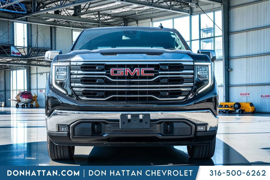 Used 2025 GMC Sierra 1500 SLT AWD/4WD image 38
