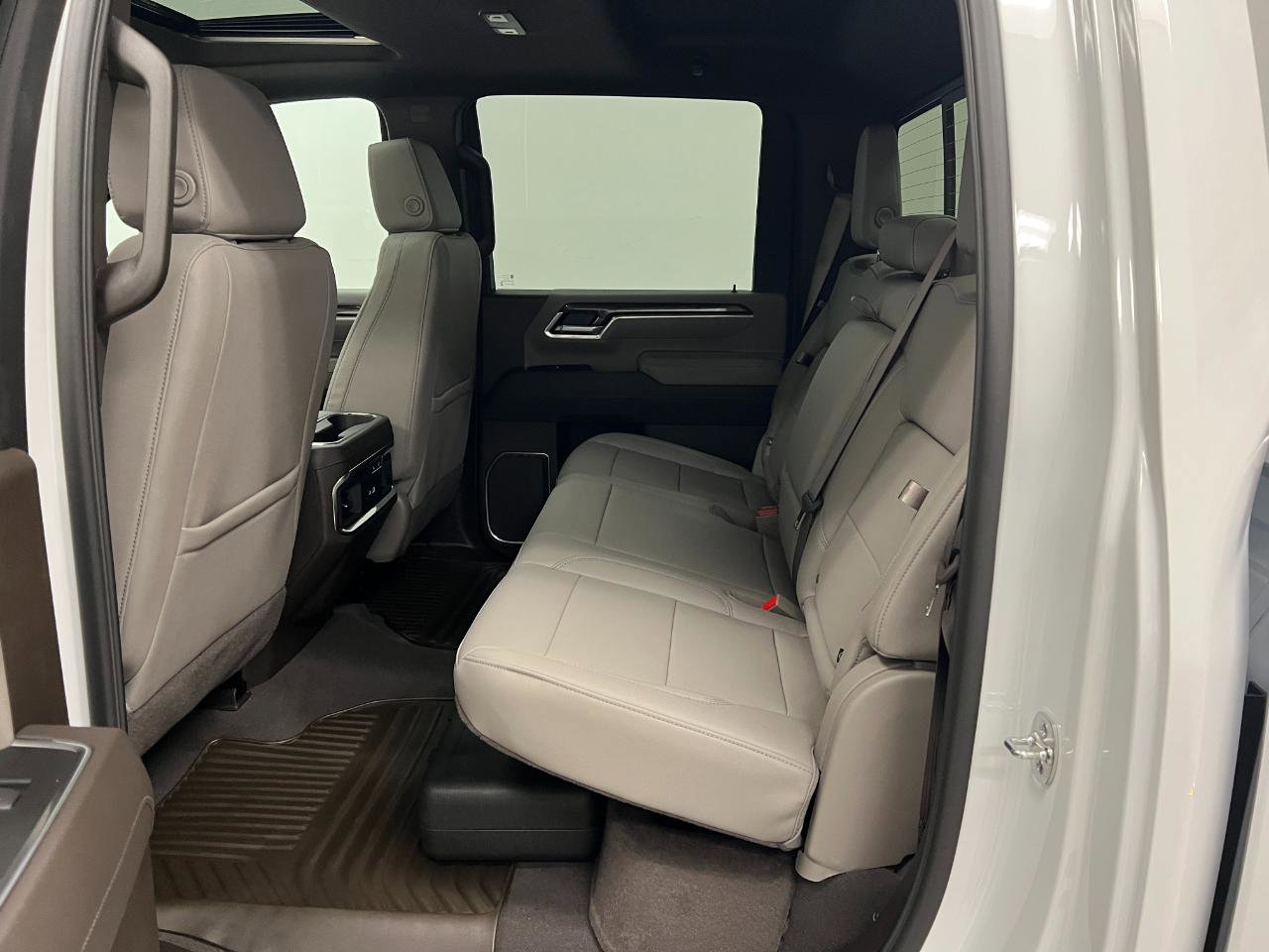 New 2026 Chevrolet Silverado 3500 LTZ w/ LTZ Plus Package AWD/4WD image 33