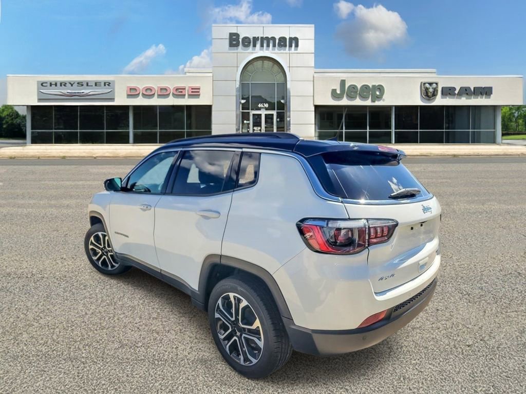 Used 2023 Jeep Compass Limited image 8