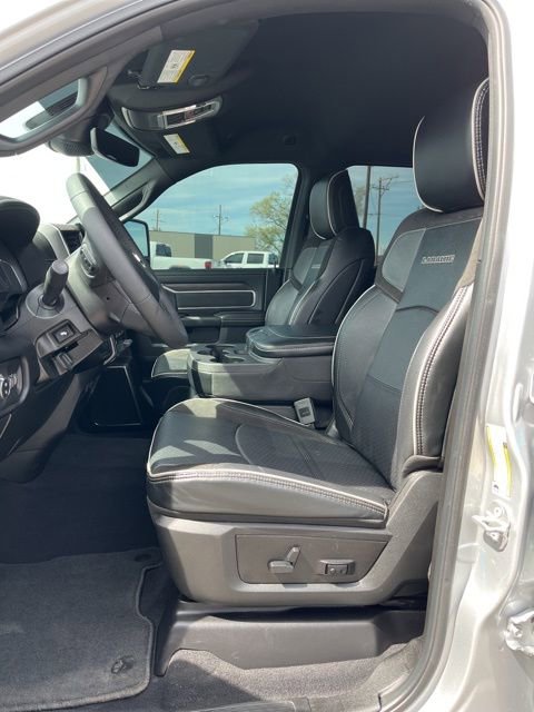 Used 2026 RAM 2500 Laramie AWD/4WD image 27