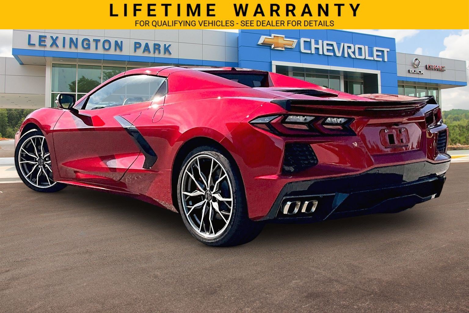 Used 2026 Chevrolet Corvette Stingray Convertible w/ 1LT RWD image 2