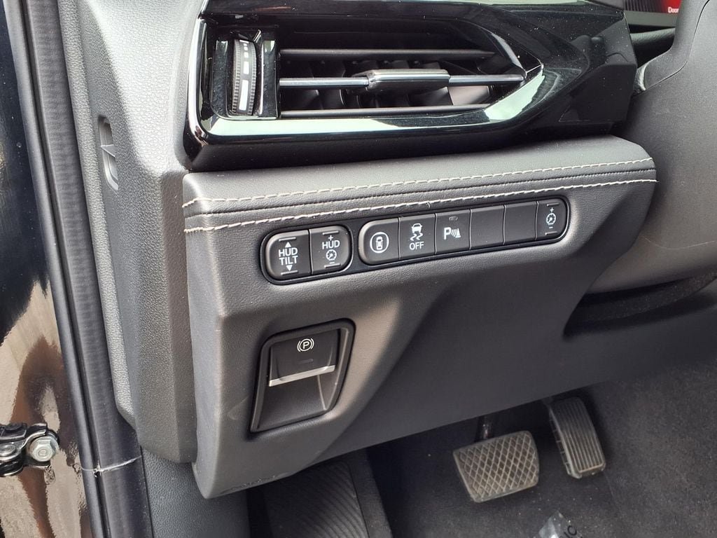 Used 2025 Acura MDX SH-AWD w/ Advance Package image 11