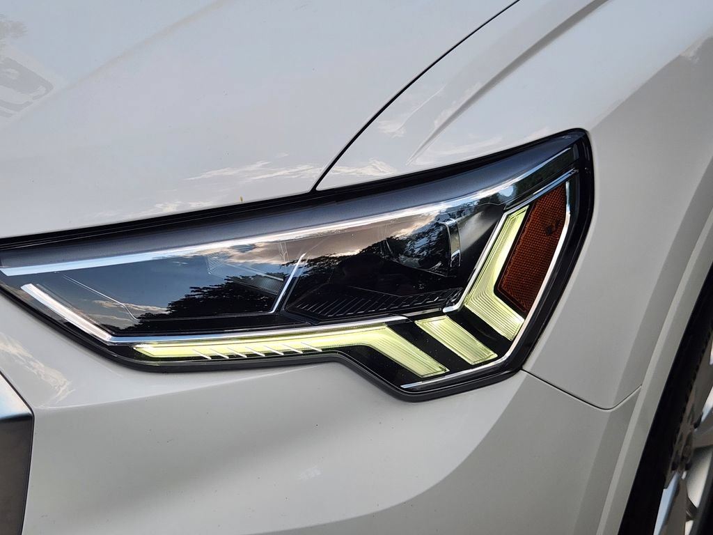 Certified 2024 Audi Q3 2.0T Premium w/ Convenience Package AWD/4WD image 11
